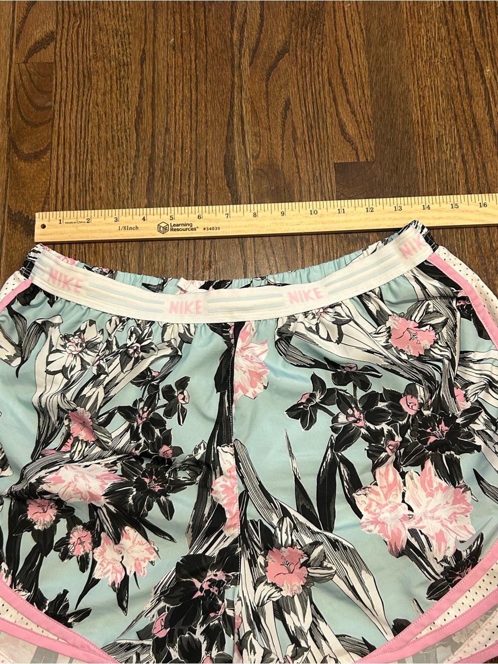 Nike Dri-FIT Floral Running Shorts Size Large Pink Blue Floral Print - Picture 6 of 7